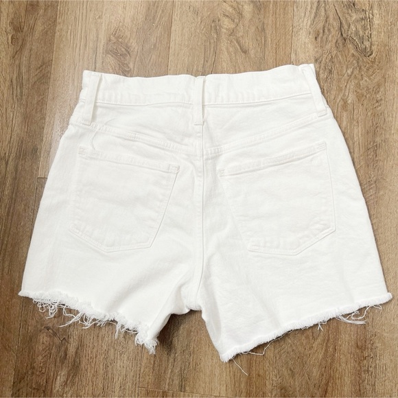 Madewell High-Rise Denim Shorts in Tile White - Picture 4 of 11